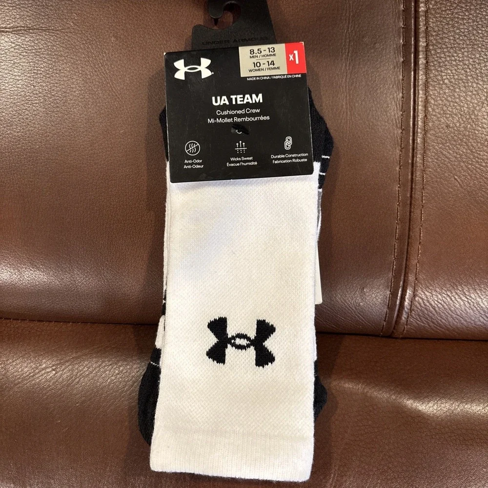 Under Armour Team Crew Socks White Mens Sz 8.5-13 Women 10-14